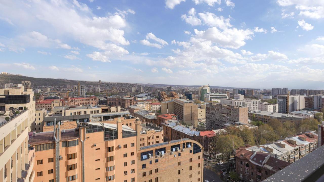 Stay Inn-Apartments On Koghbatsi 16 Yerevan Exterior photo