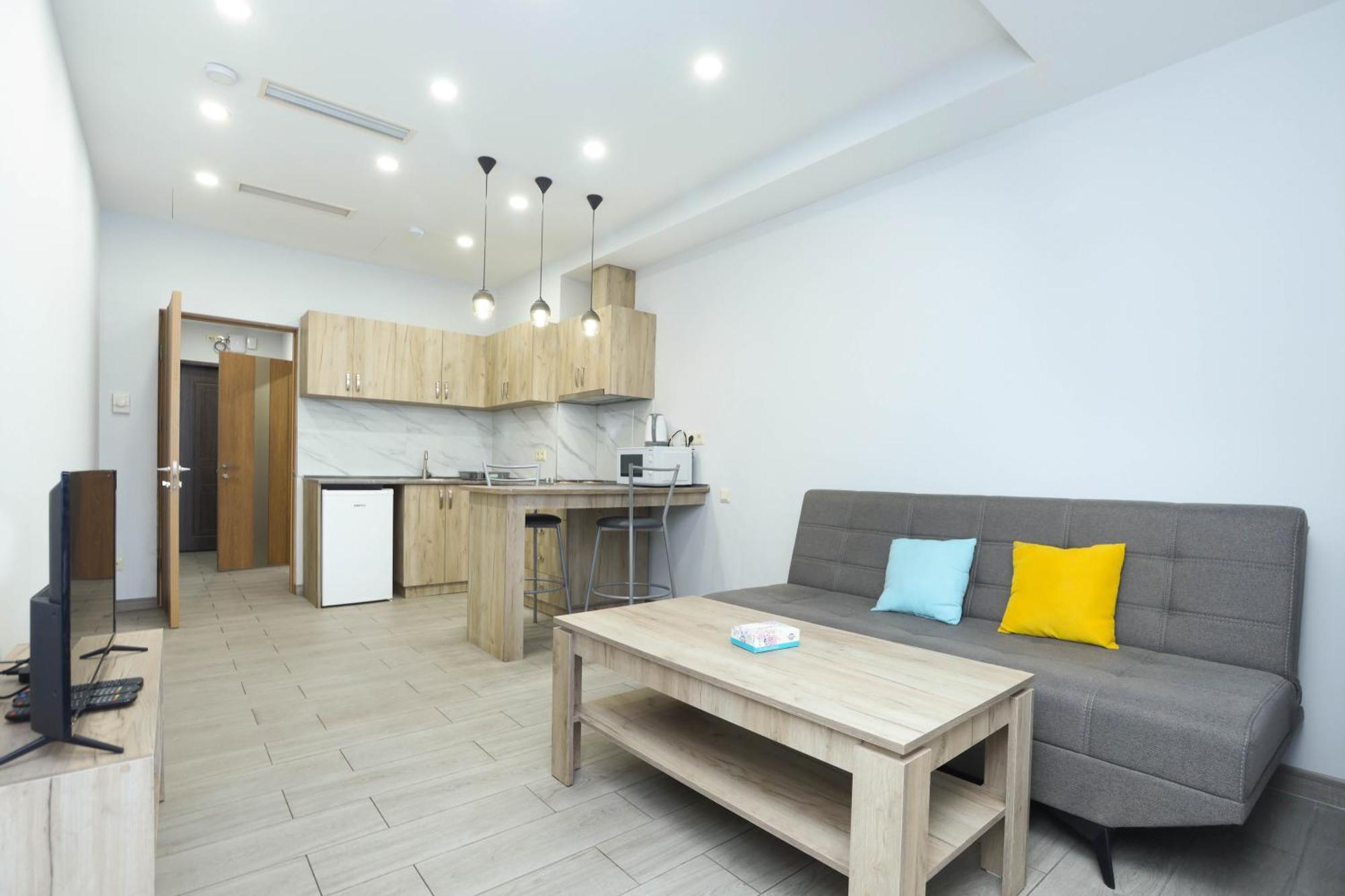 Stay Inn-Apartments On Koghbatsi 16 Yerevan Exterior photo