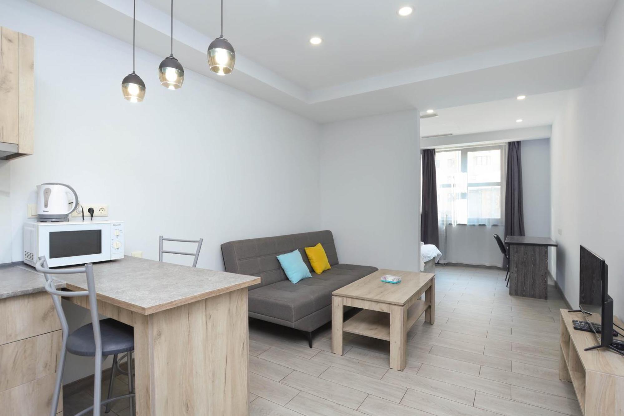 Stay Inn-Apartments On Koghbatsi 16 Yerevan Exterior photo