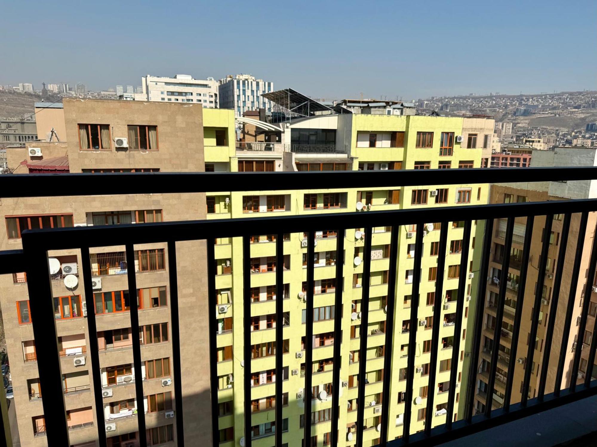 Stay Inn-Apartments On Koghbatsi 16 Yerevan Exterior photo